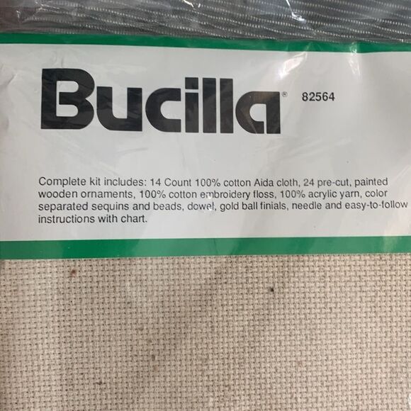 Bucilla Christmas Counted
Cross-Stitch Advent Calendar Kit Mr
& Mrs Claus 82564 - Picture 4 of 14